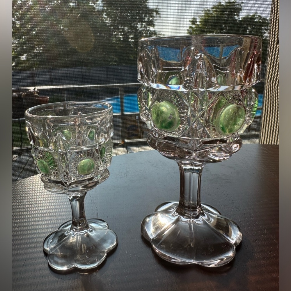 Early American Pattern Glass pattern Newport, aka Bulls Eye & Daisy. US Glass co